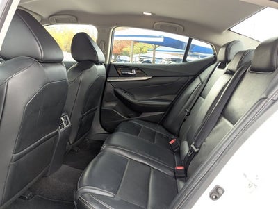 2023 Nissan Maxima SV