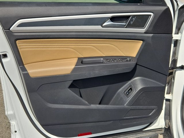 2021 Volkswagen Atlas Cross Sport 3.6L V6 SE w/Technology R-Line