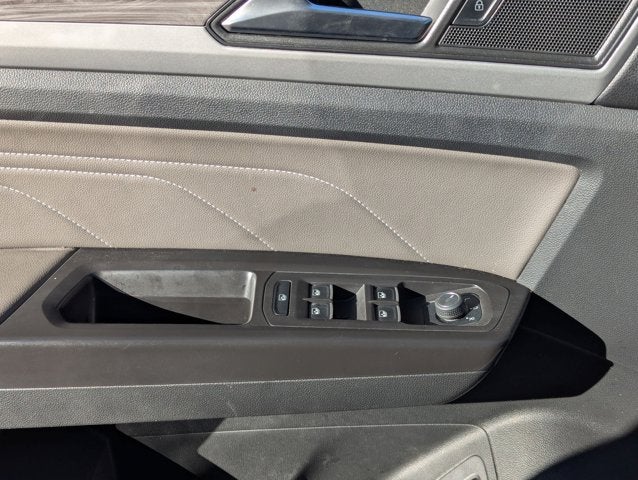 2023 Volkswagen Atlas Cross Sport 2.0T SE w/Technology