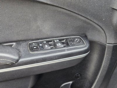 2016 Dodge Charger SE