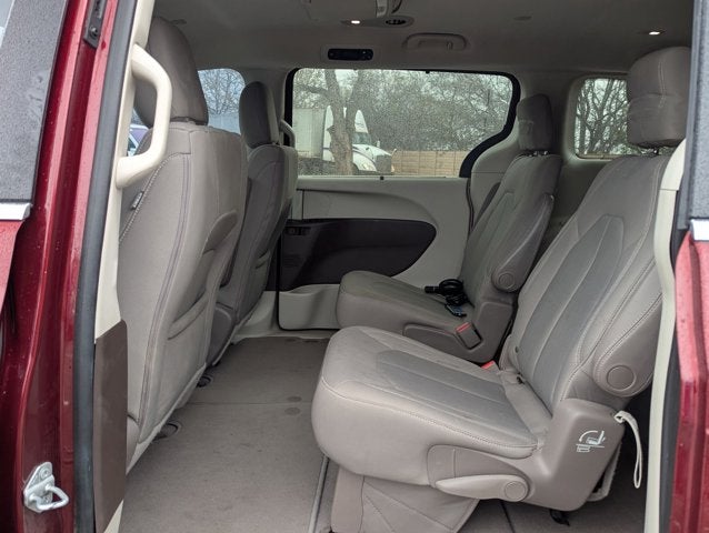 2017 Chrysler Pacifica Touring Plus