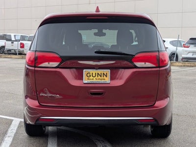 2017 Chrysler Pacifica Touring Plus