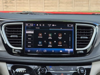 2023 Chrysler Pacifica Hybrid Touring L