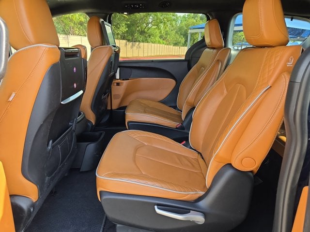 2022 Chrysler Pacifica Hybrid Pinnacle