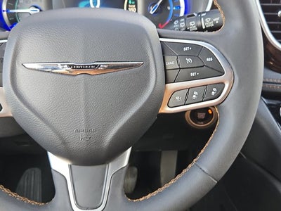 2022 Chrysler Pacifica Hybrid Pinnacle