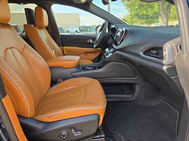 2022 Chrysler Pacifica Hybrid Pinnacle