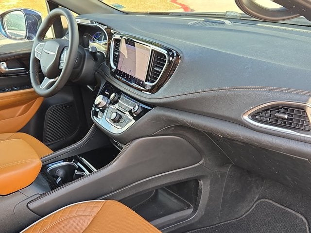 2022 Chrysler Pacifica Hybrid Pinnacle