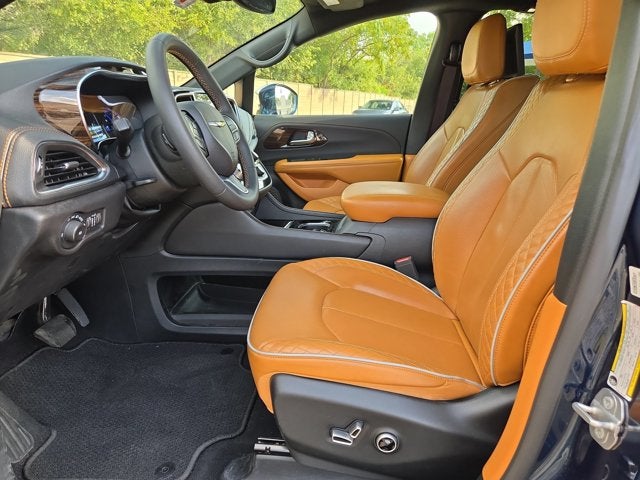 2022 Chrysler Pacifica Hybrid Pinnacle