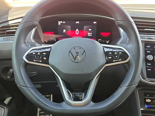 2022 Volkswagen Tiguan SE R-Line Black
