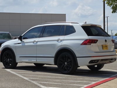 2022 Volkswagen Tiguan SE R-Line Black