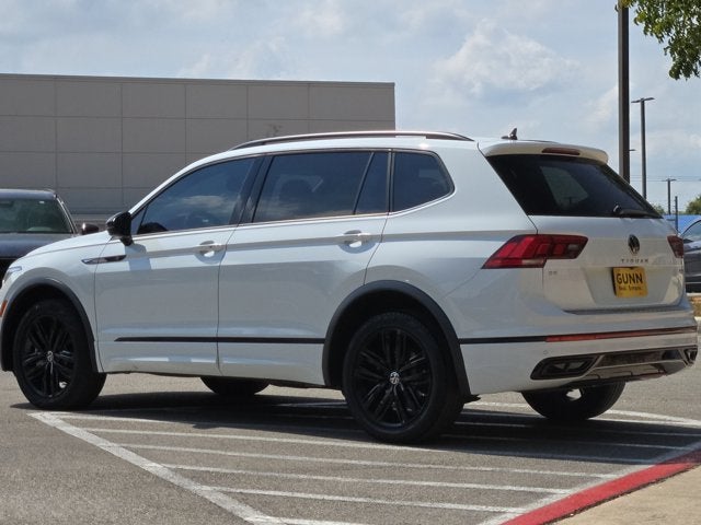 2022 Volkswagen Tiguan SE R-Line Black
