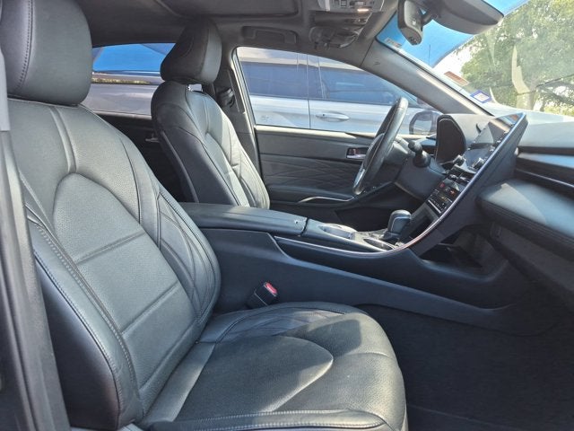 2021 Toyota Avalon Hybrid Limited