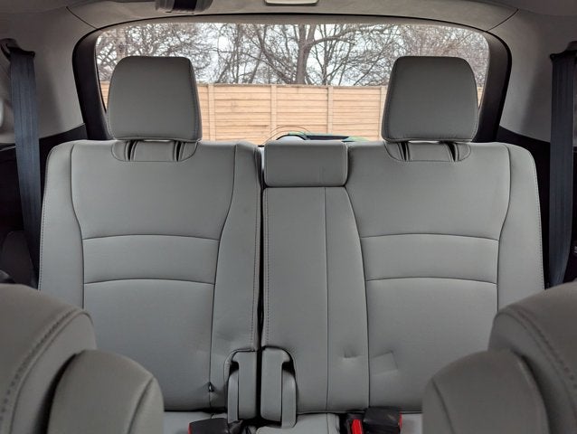 2022 Honda Pilot Touring 7-Passenger