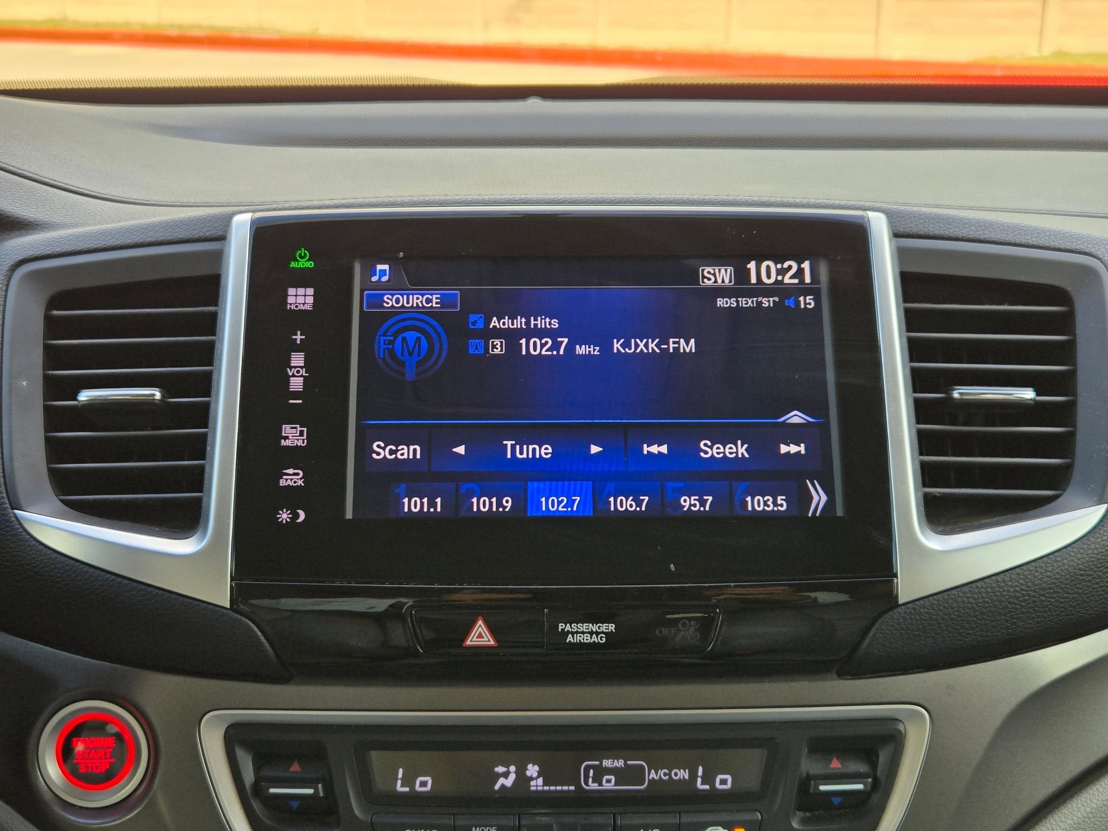 2016 Honda Pilot 2WD EX-L with Rear Entertainment System