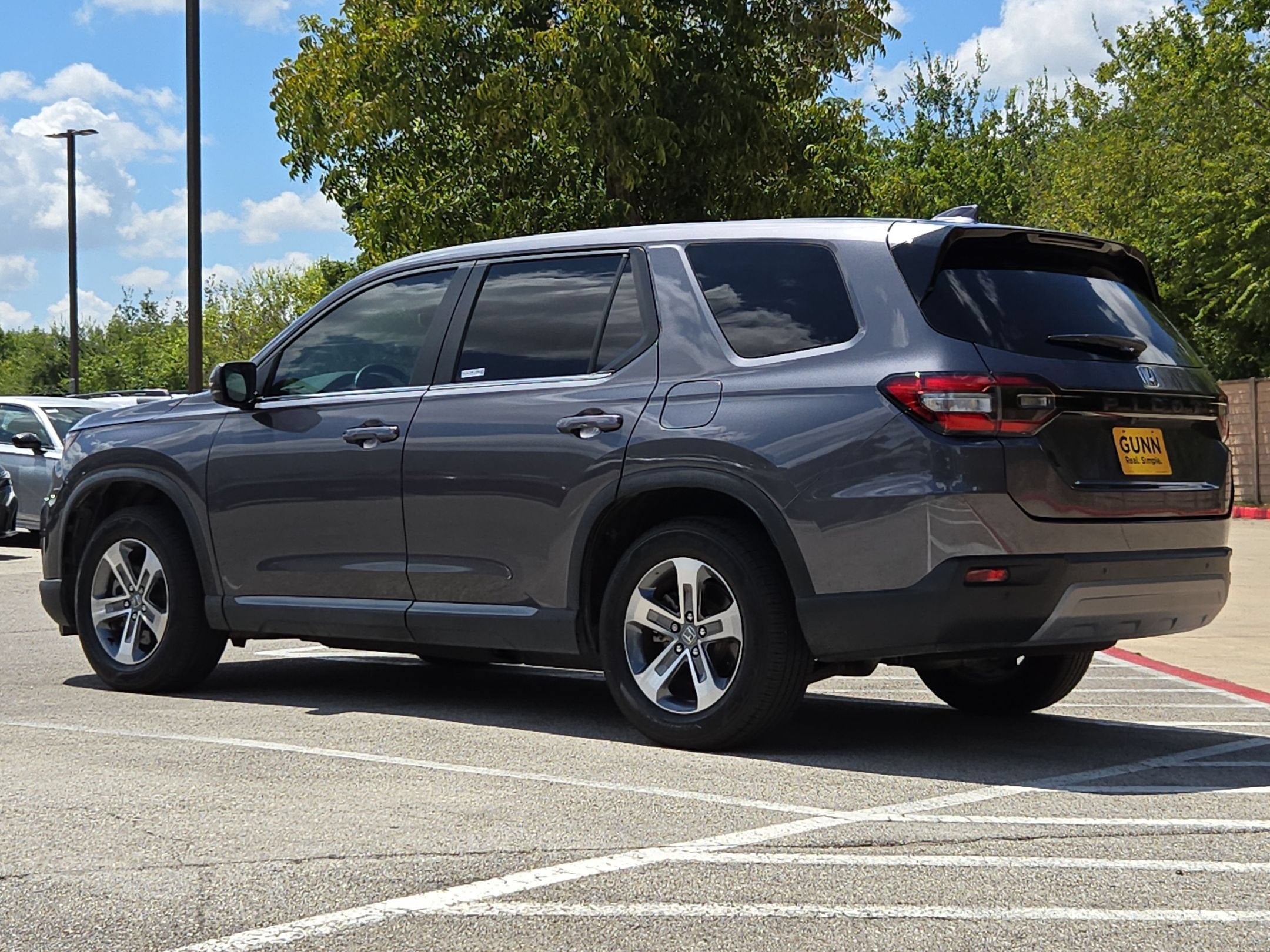 2023 Honda Pilot EX-L 8 Passenger
