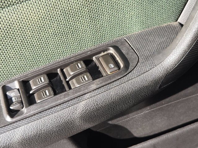 2006 HUMMER H3 Base