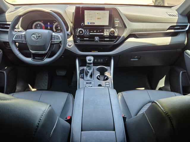 2025 Toyota Highlander XSE