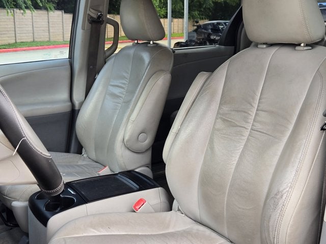2013 Toyota Sienna Base