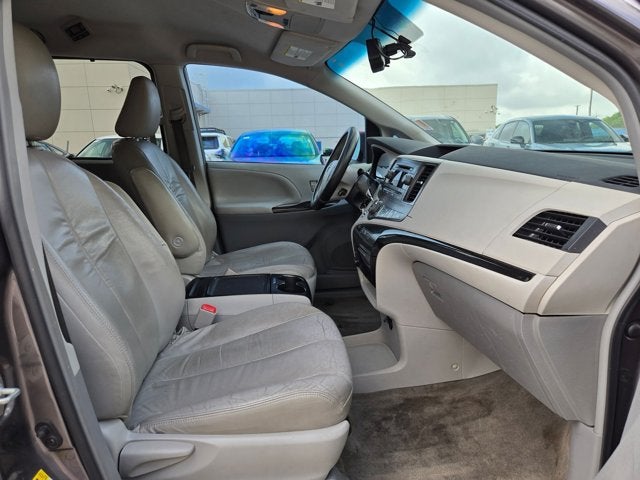 2013 Toyota Sienna Base