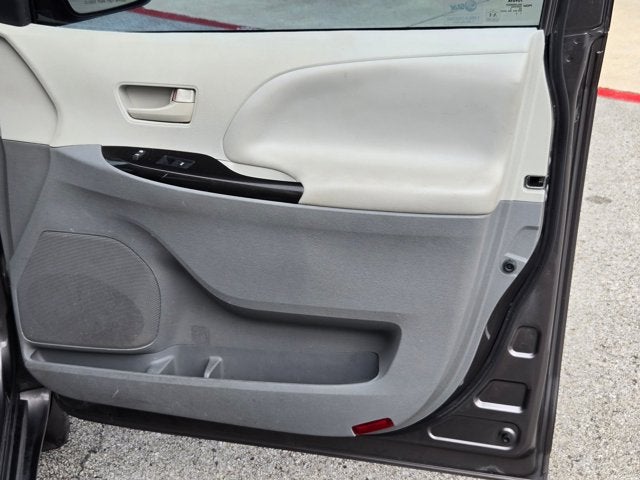 2013 Toyota Sienna Base