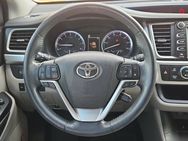 2018 Toyota Highlander Base