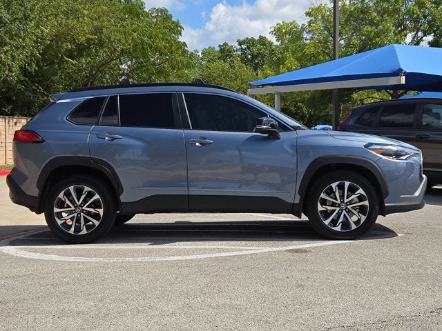 2025 Toyota Corolla Cross XLE