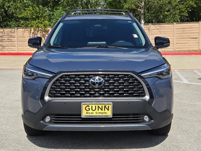 2025 Toyota Corolla Cross XLE