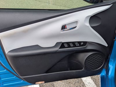 2019 Toyota Prius LE