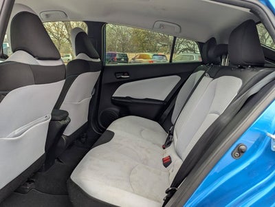 2019 Toyota Prius LE