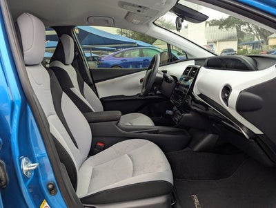 2019 Toyota Prius LE