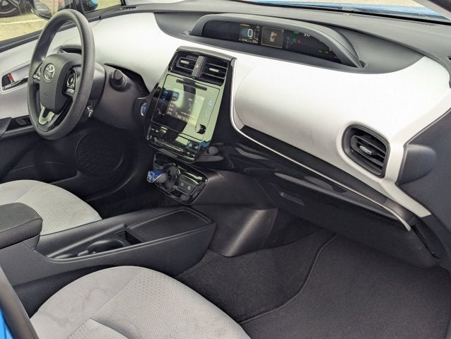 2019 Toyota Prius LE