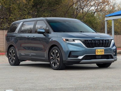 2024 Kia Carnival EX