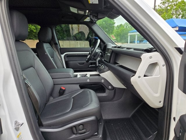 2025 Land Rover Defender S