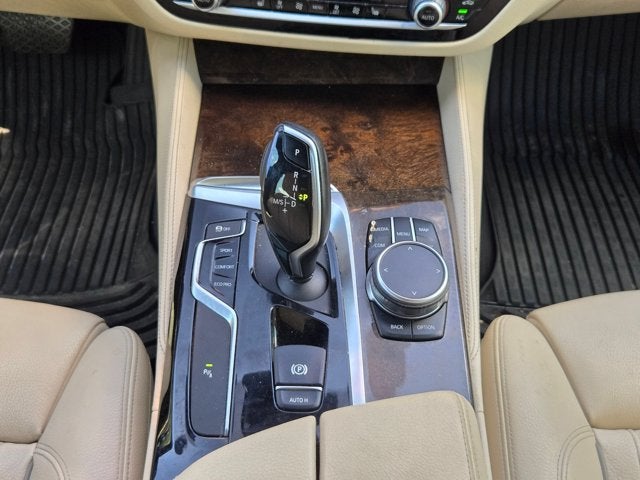 2019 BMW 5 Series 540i