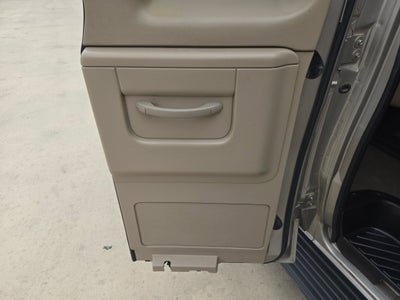 2001 Ford Econoline Wagon XLT
