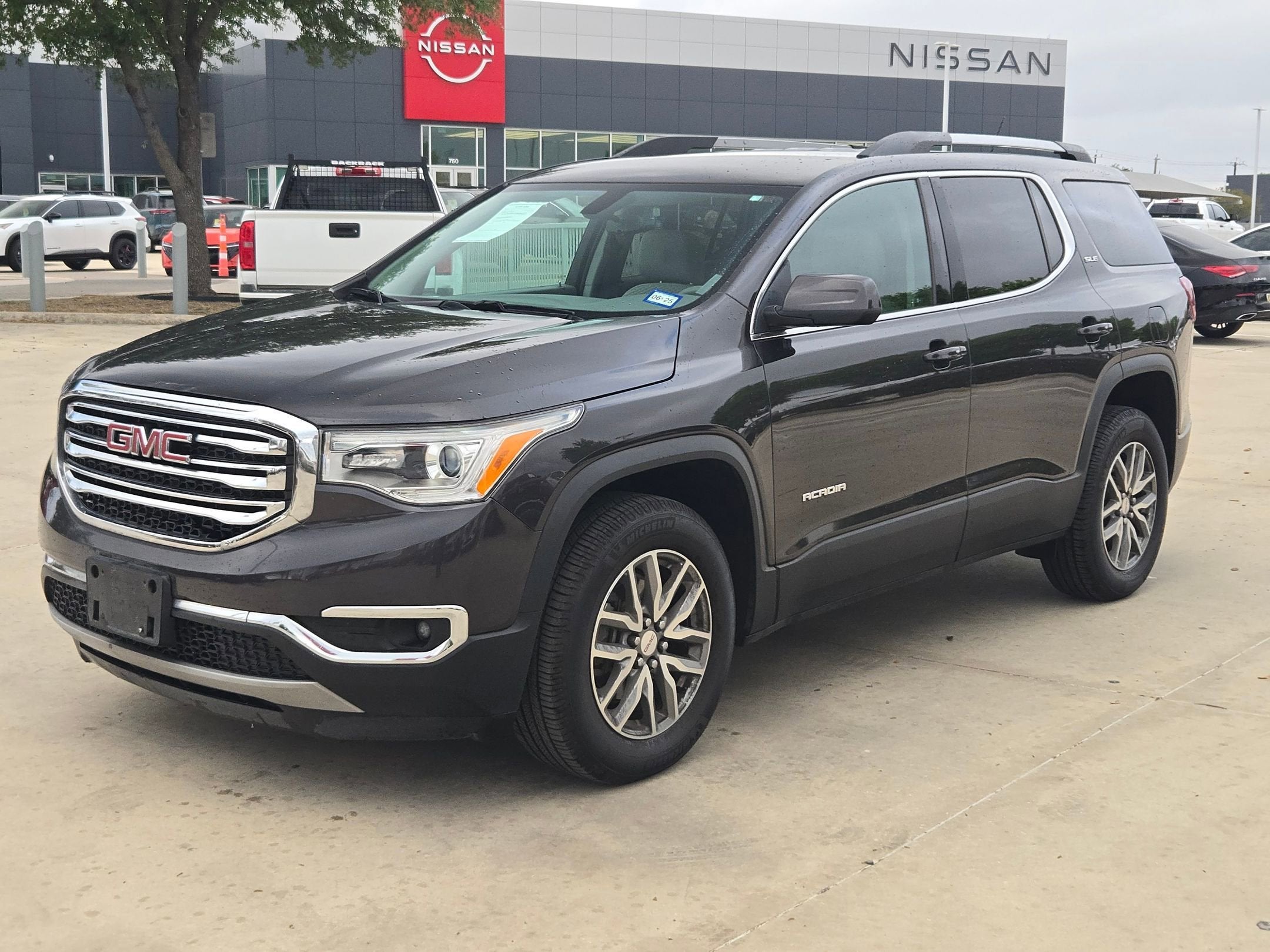 2017 GMC Acadia SLE