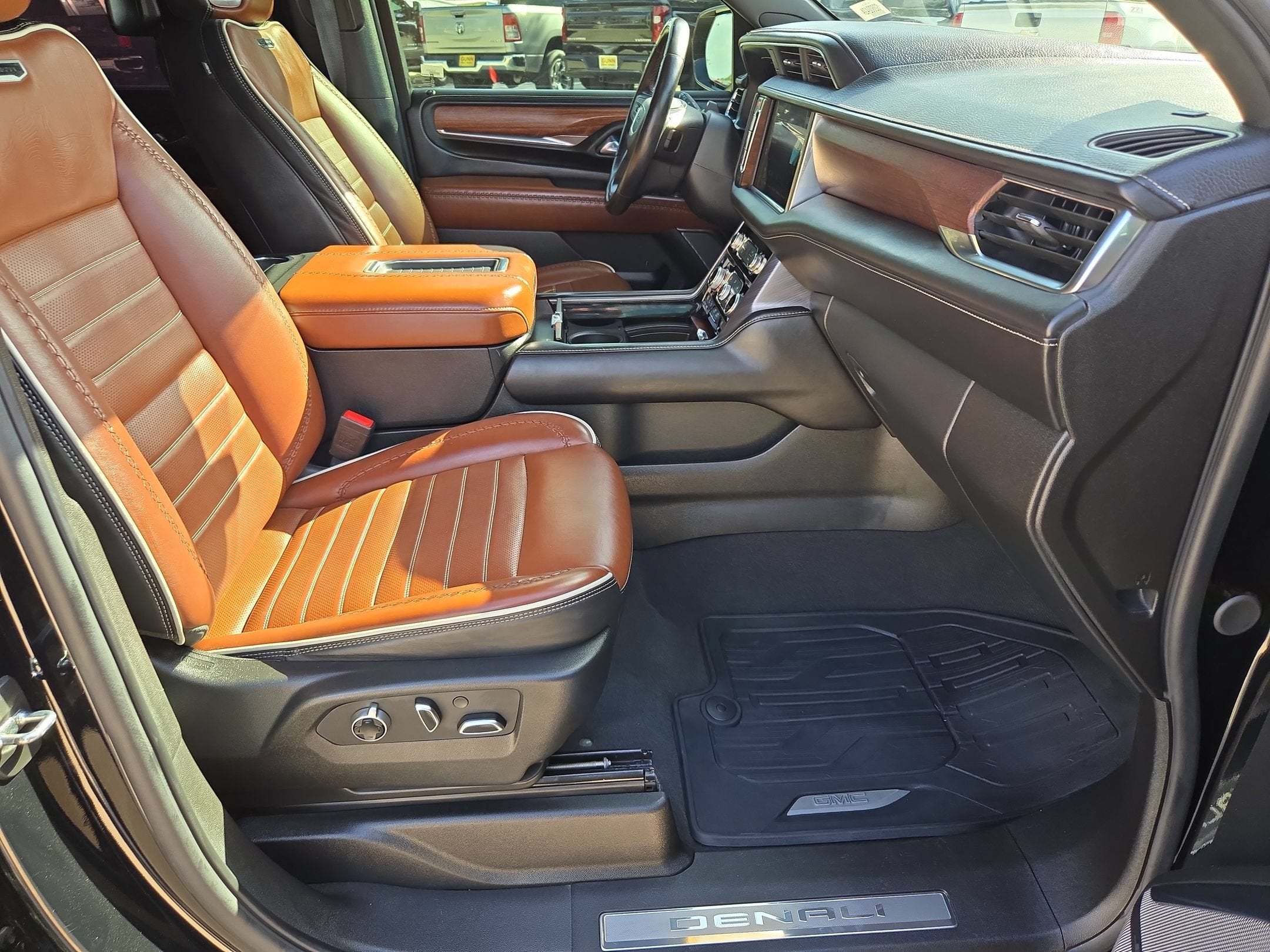 2024 GMC Yukon Denali Ultimate