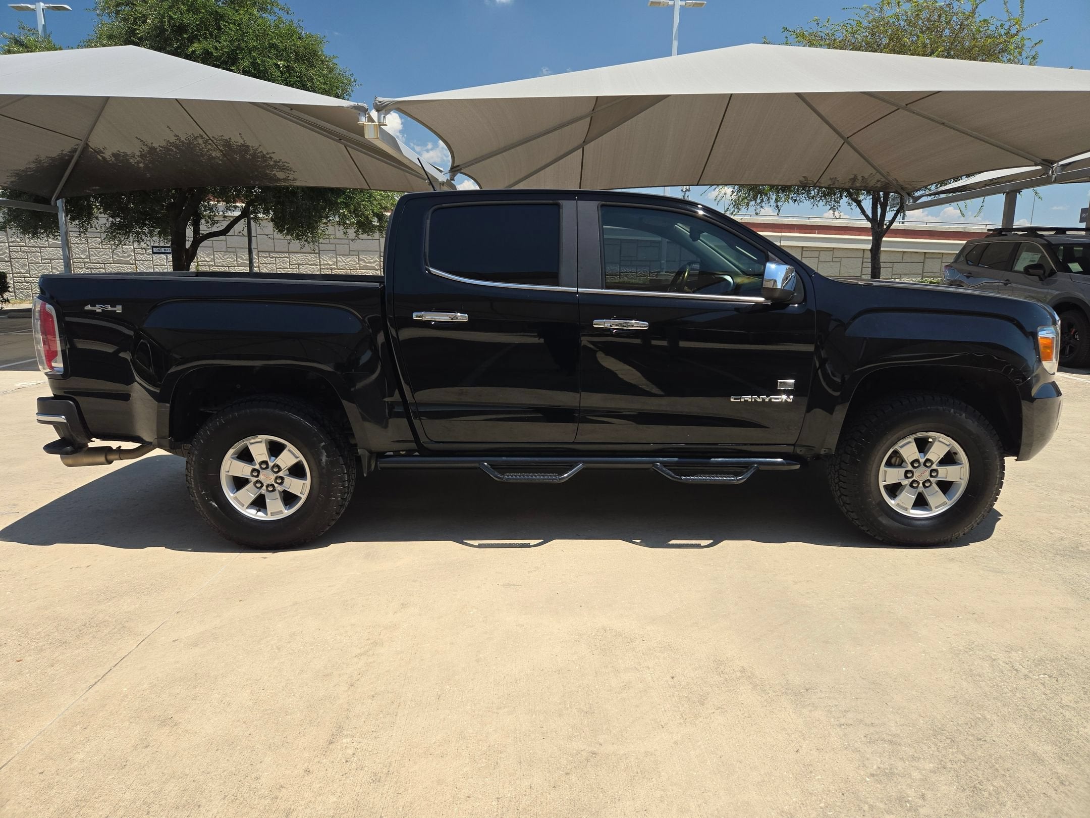 2017 GMC Canyon 4WD SLT
