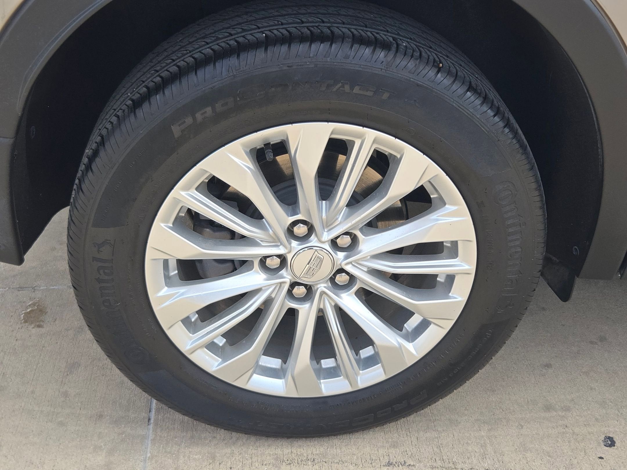 2024 Cadillac XT4 FWD Luxury