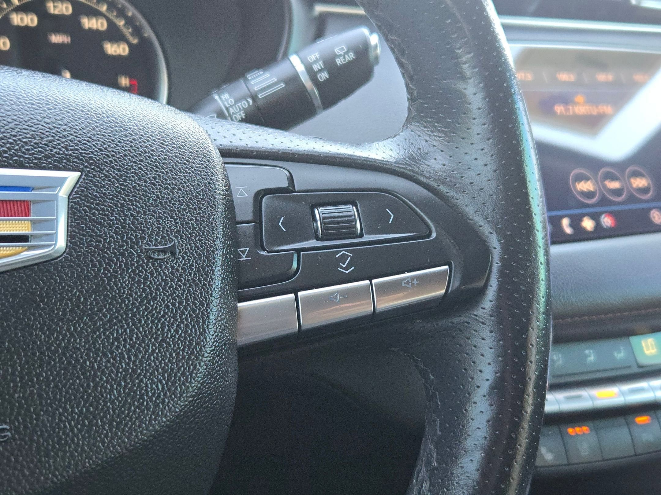 2023 Cadillac XT4 FWD Sport