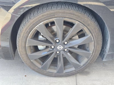 2021 Nissan Maxima SR