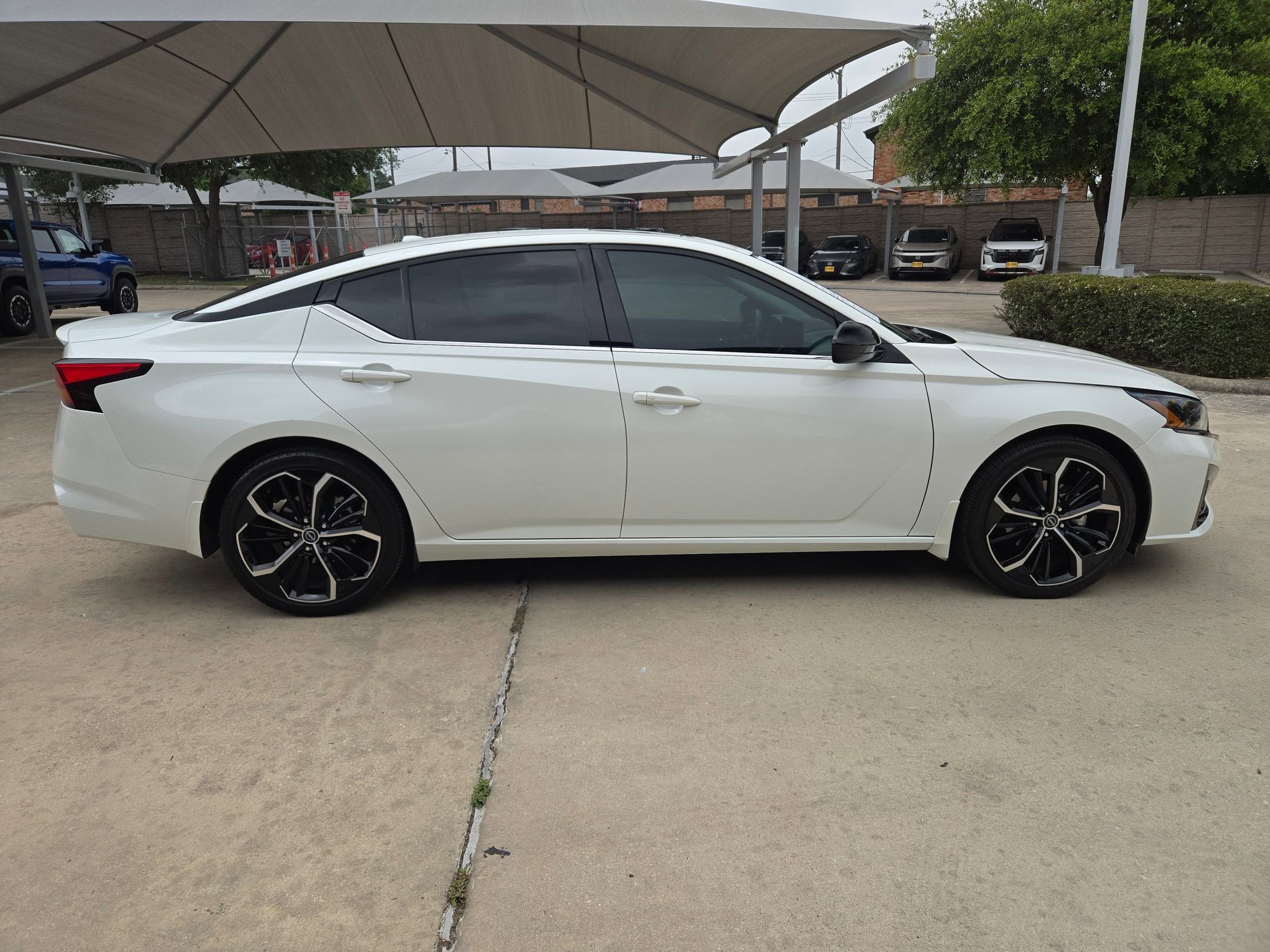 2023 Nissan Altima 2.5 SR