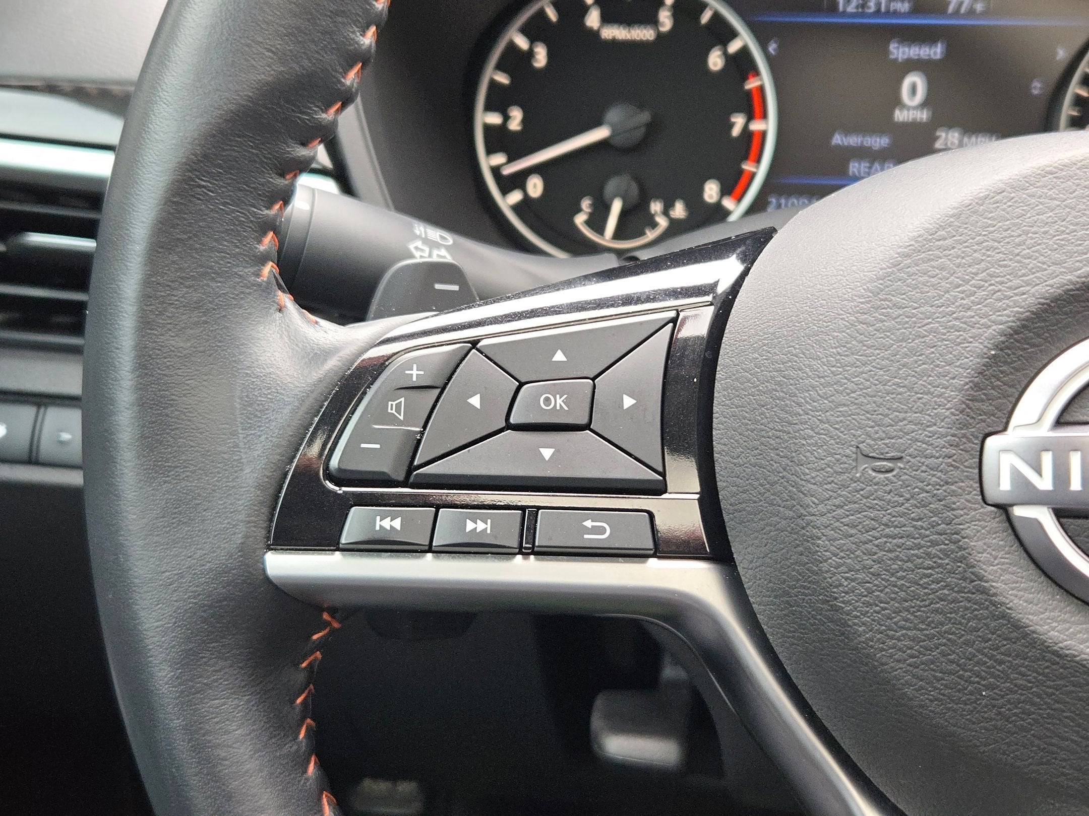 2023 Nissan Altima SR