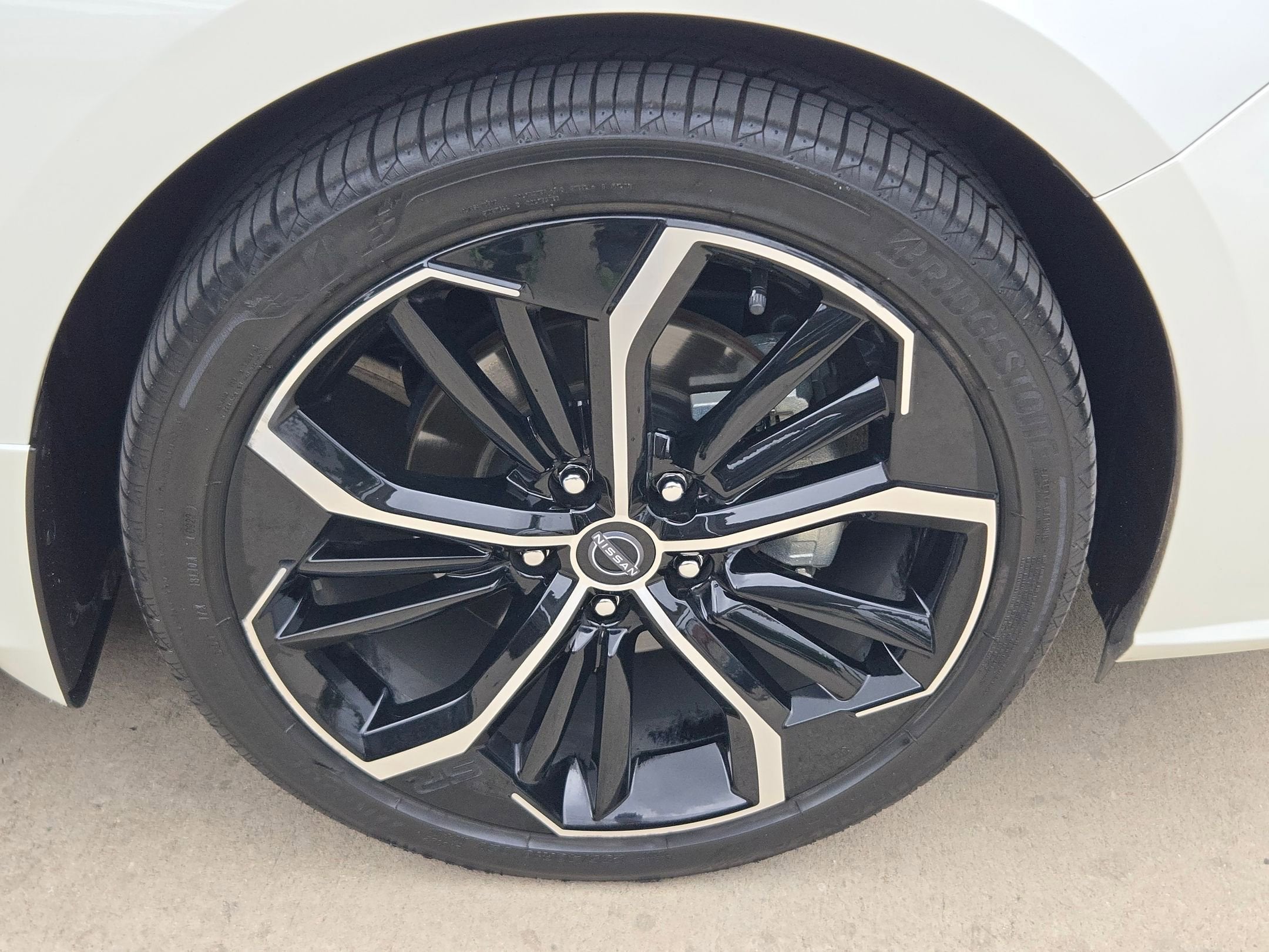 2023 Nissan Altima SR