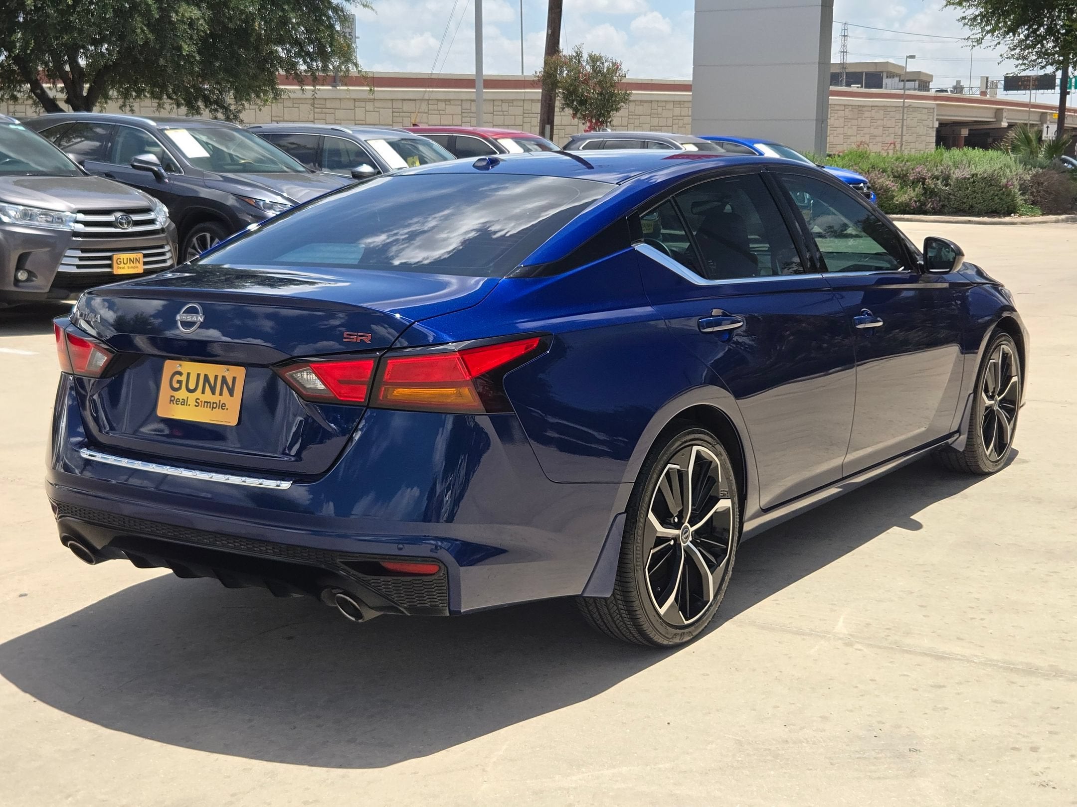 2023 Nissan Altima 2.5 SR