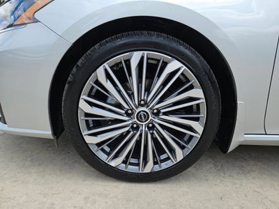 2025 Nissan Altima SL