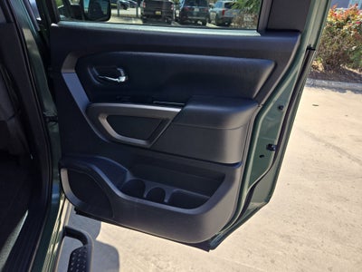 2024 Nissan Titan SV