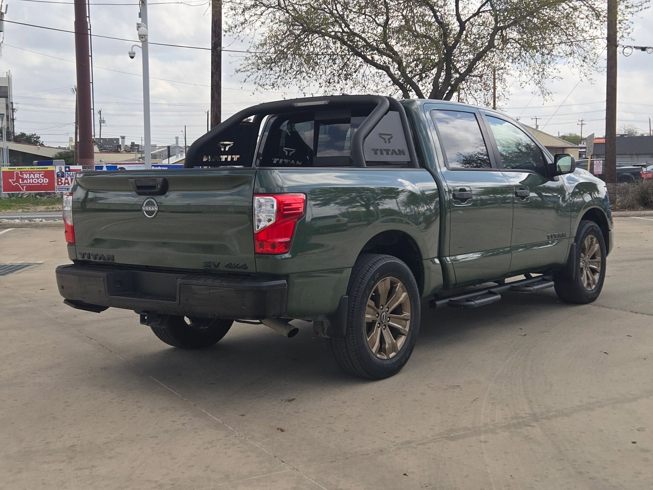 2024 Nissan Titan SV