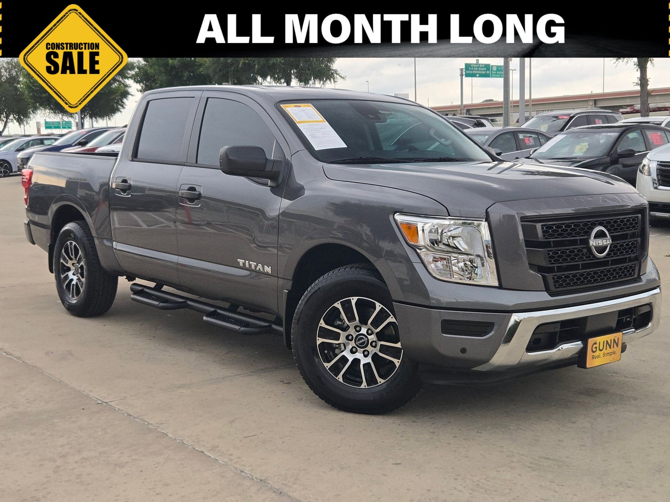 2024 Nissan Titan SV