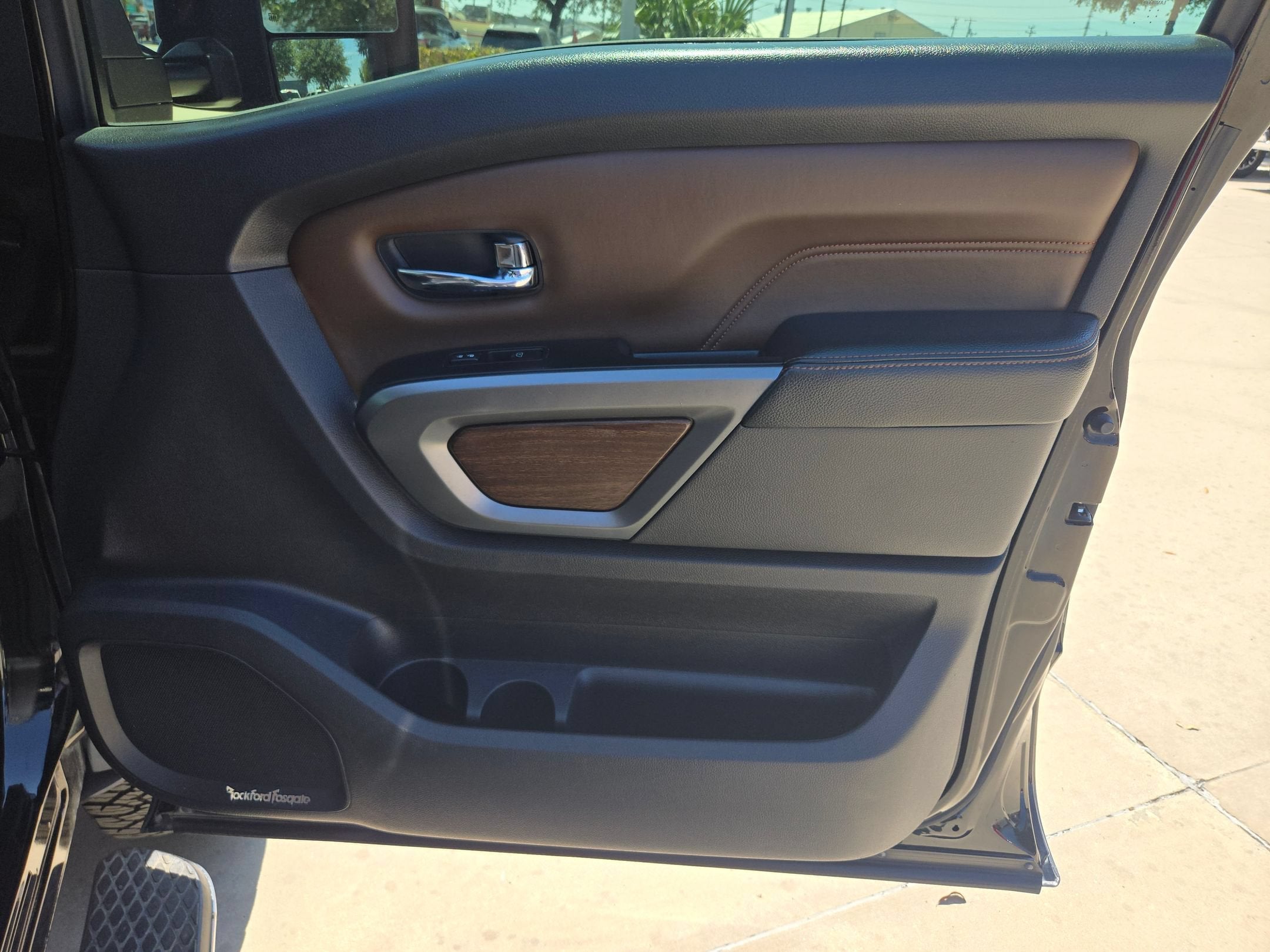 2016 Nissan Titan XD Platinum Reserve